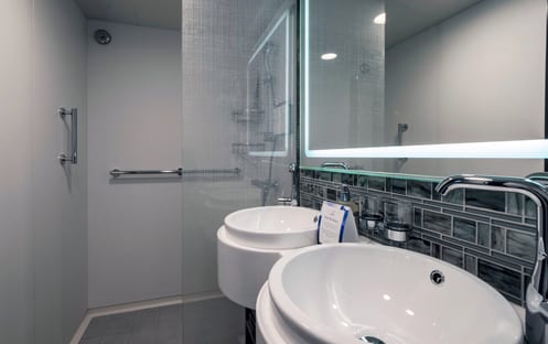 AE Expeditions, SYLVIA EARLE, Captains Suite 420, Richard IAnson-8